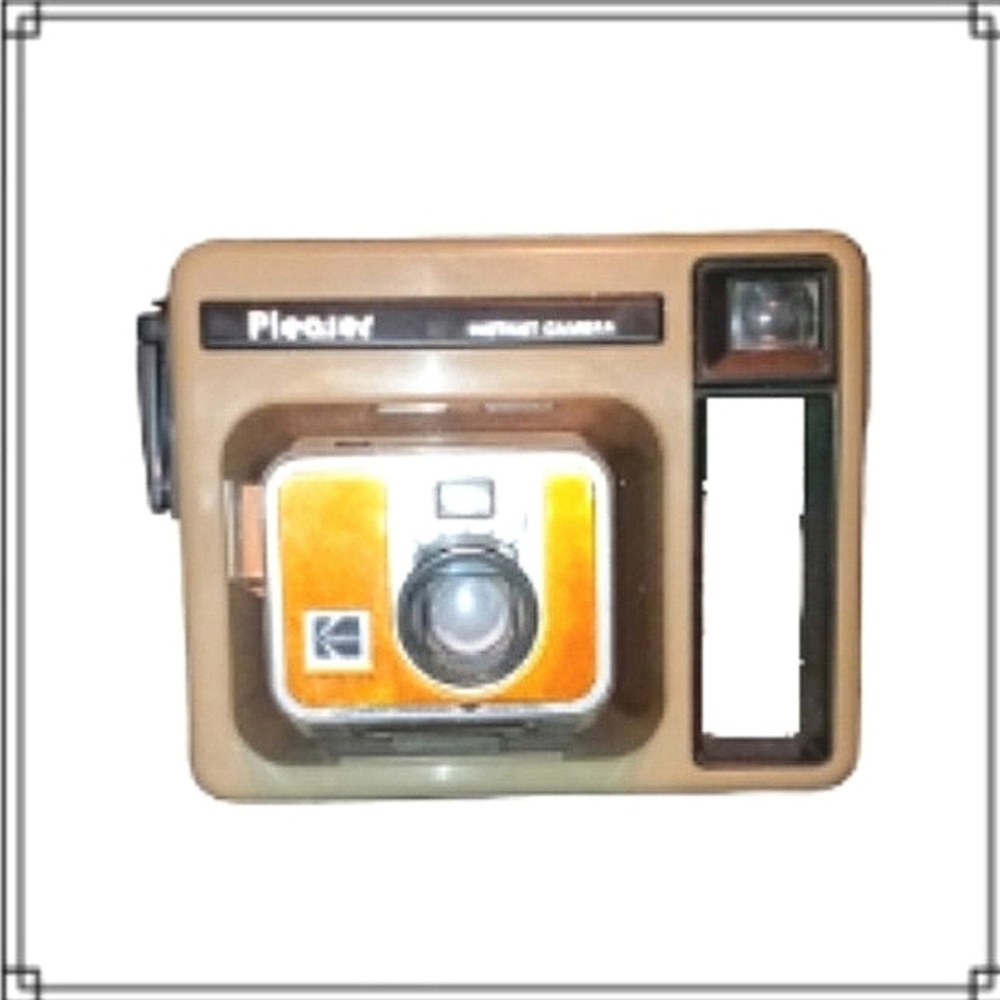 Vintage Kodak Pleaser Instant Polaroid Camera